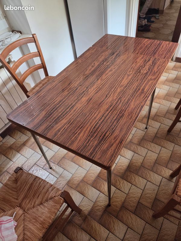 Table formica (image 1)