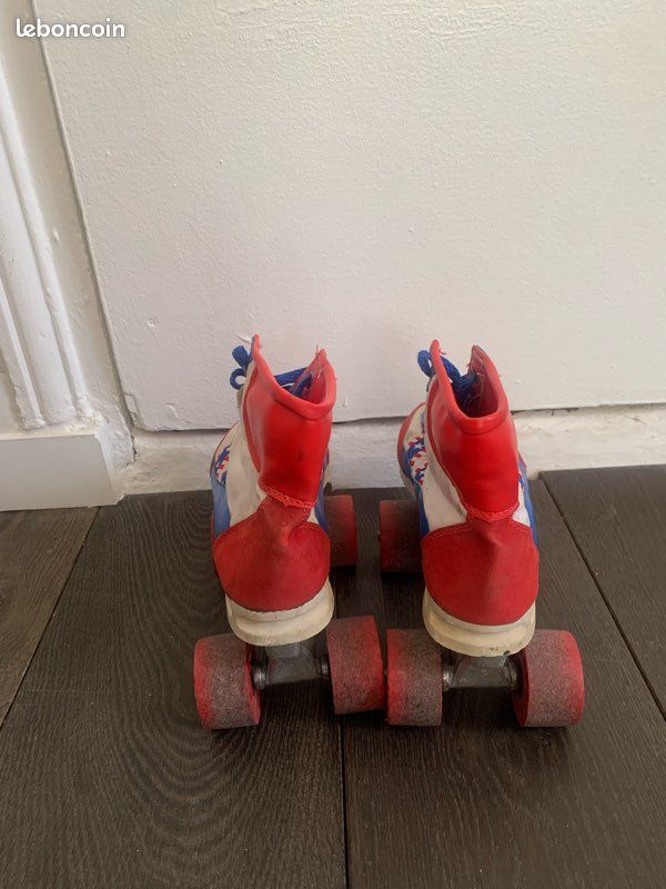 ROLLERSKATES KETCHUP ANCIEN PATIN A ROULETTES VINTAGE 1980 HOLY