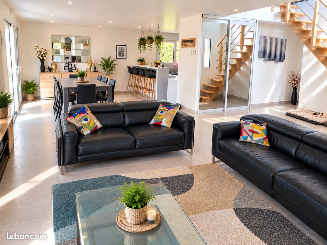 Maison 6 pièces 180 m² · à Saint-Ouen-de-Thouberville · 180 m² · 428 000 €