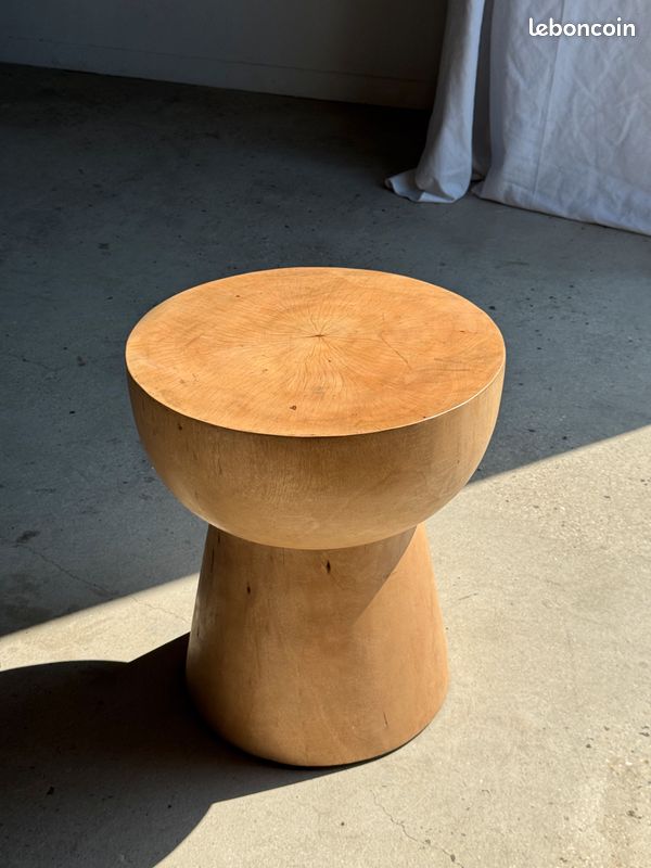 Table d'appoint ou stool plateau demi-sphérique en manguier beige H50 D45 (image 3)