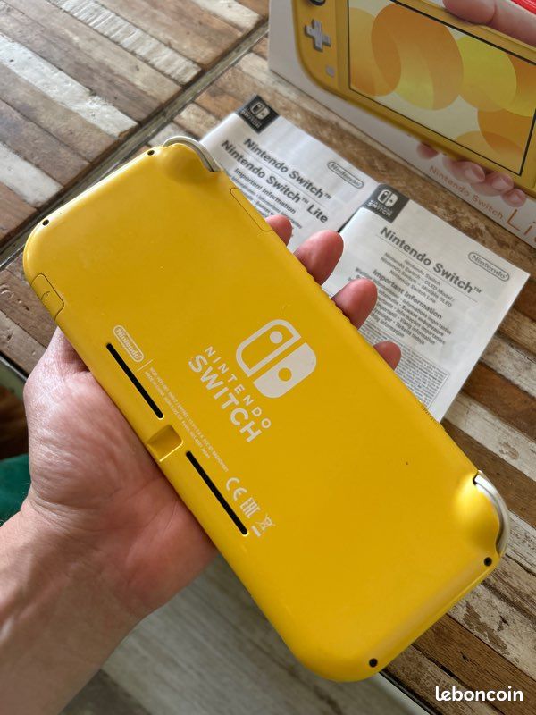 Nintendo switch lite (image 5)