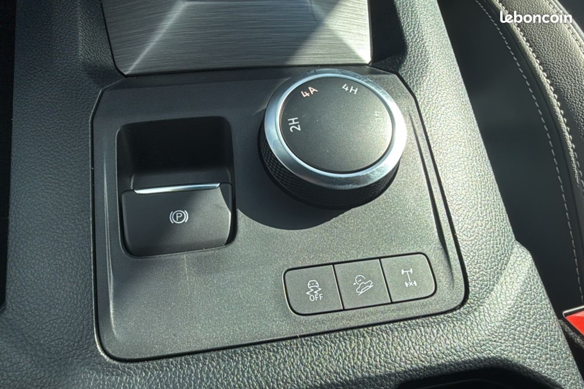 Volkswagen Amarok V6 240 BVA10 AVENTURA 4PL (image 13)