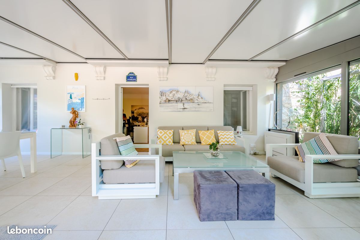 Maison 8 pièces 170 m² · à Hyères · 170 m² · 786 600 €