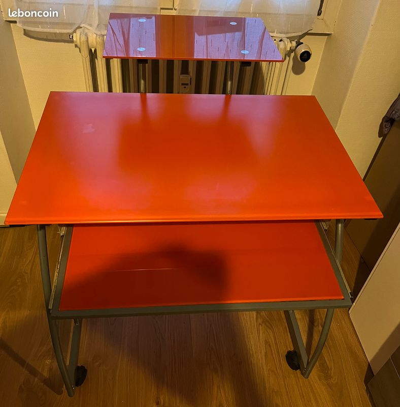 Bureau en verre trempé / ordi (image 1)