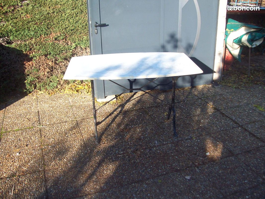 Table marbre (image 1)