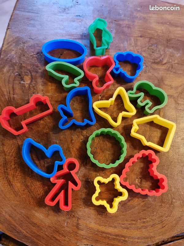 Gros lot play doh (image 1)