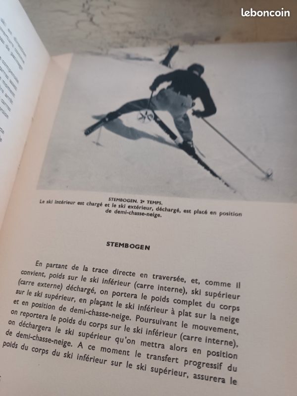 VINGT-CINQ ANS SUR LES VOLCANS DU GLOBE de HAROUN TAZIEFF: bon