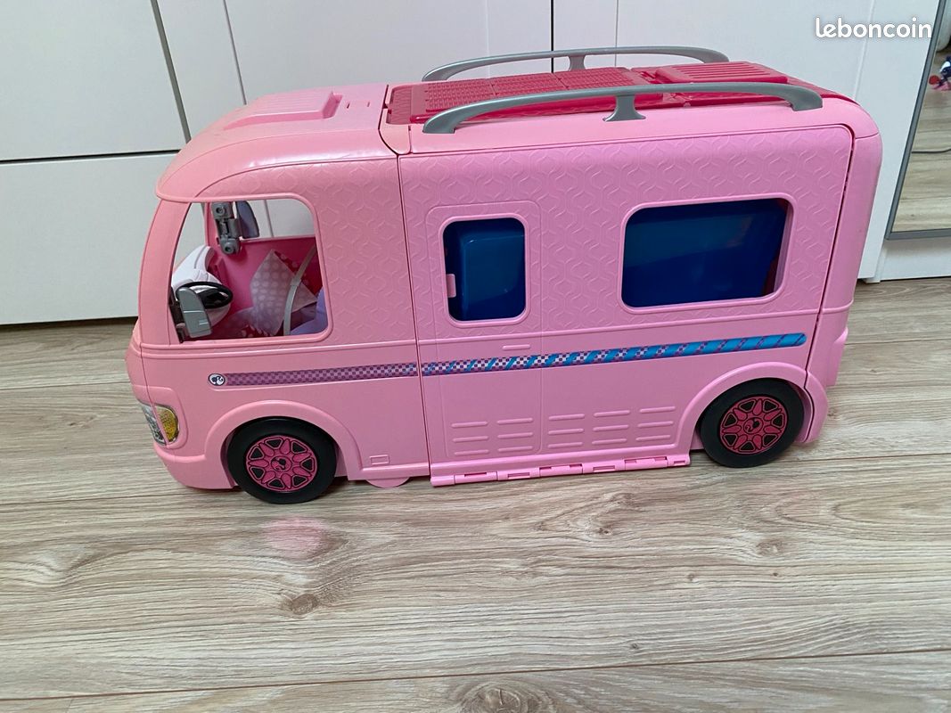 Camping-car Barbie (image 1)