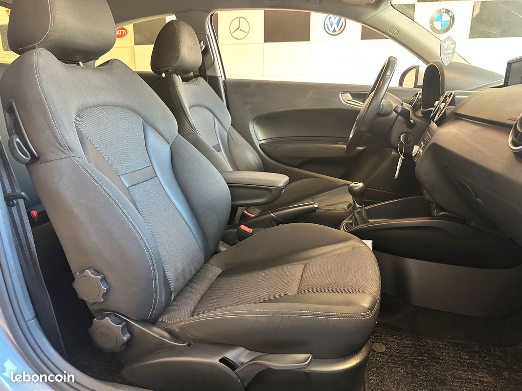 Audi A1 I Phase II 1.6 TDi 16v 116cv (image 8)