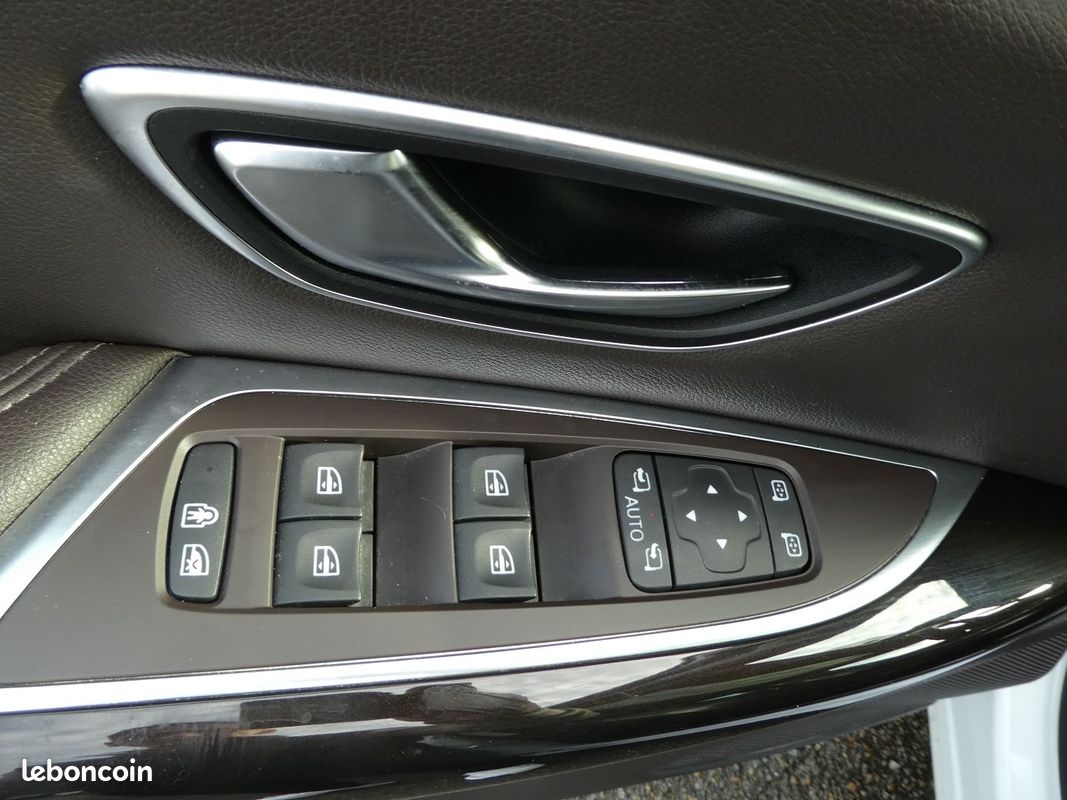 Renault ESPACE V 1.6 DCI 160CH ENERGY INTENS EDC (image 18)