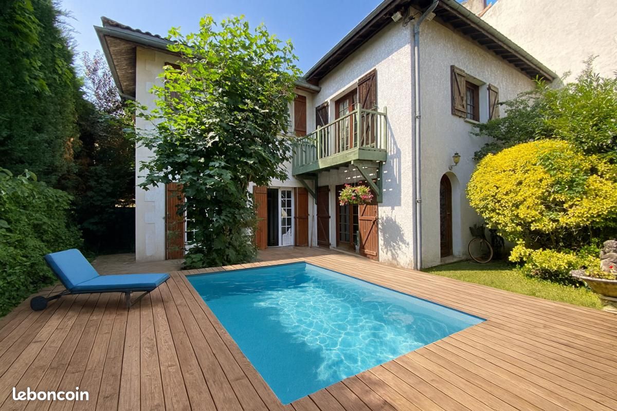 Maison 6 pièces 208 m² · à Le Bouscat · 208 m² · 455 800 €