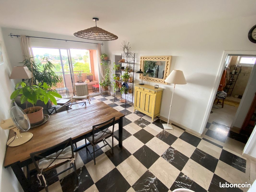 Appartement 5 pièces 84 m² · à Hyères · 84 m² · 278 000 €