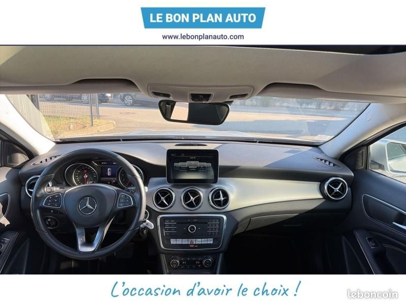 Mercedes-benz GLA 200 Sensation 7G-DCT (image 15)