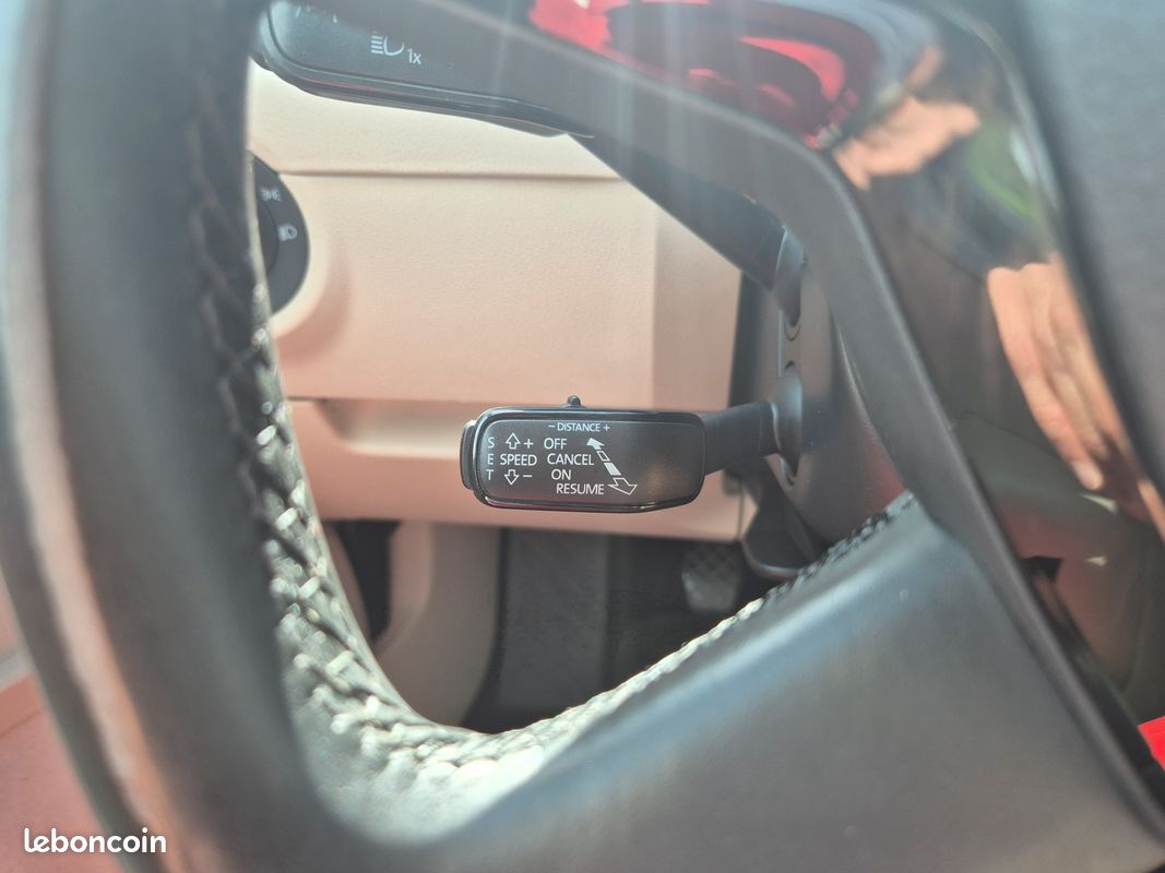 Skoda Octavia 2.0 TDI 150 Elegance - Xénons - Intérieur beige - Kit distri OK (image 13)