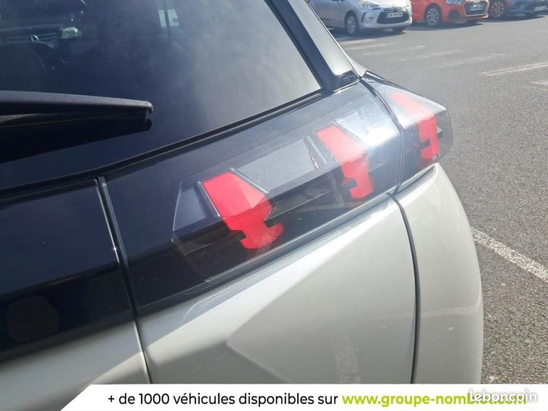 Peugeot 2008 BlueHDi 110 S&S BVM6 Allure Pack (image 17)