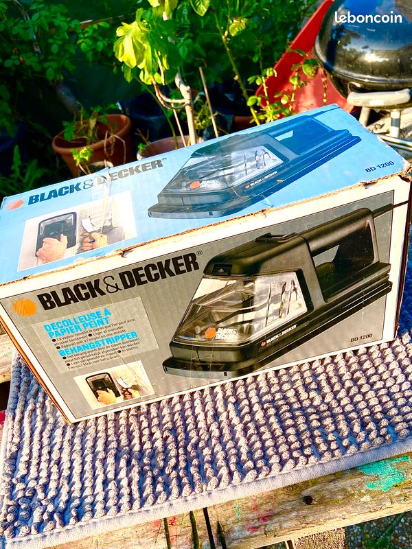 Decolleuse de papier peint black et Decker compacte pas cher (image 3)