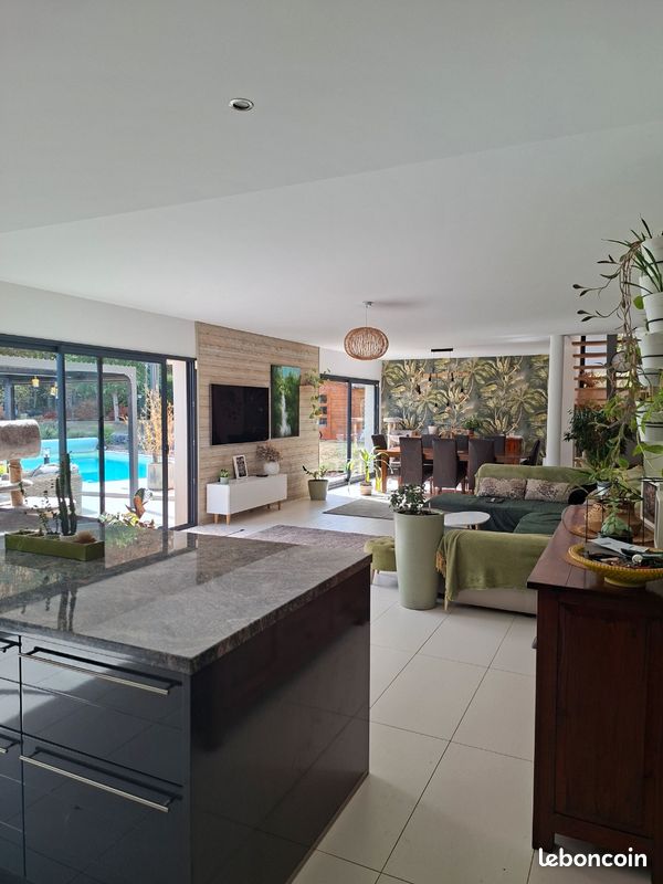 Maison 10 pièces 311 m² · à Woippy · 311 m² · 890 000 €