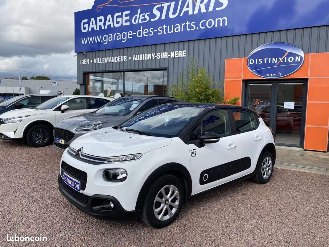 CITROEN C3 1.2 PureTech 12V - 82 S&S GRAPHIC + ATTELAGE (image 1)