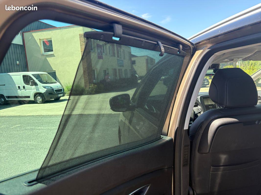 RENAULT GRAND SCENIC IV GRAND 1.2 TCE 130 INTENS 132Ch Toit panoramique Régulateur de vitesse Garantie 12 mois (image 25)