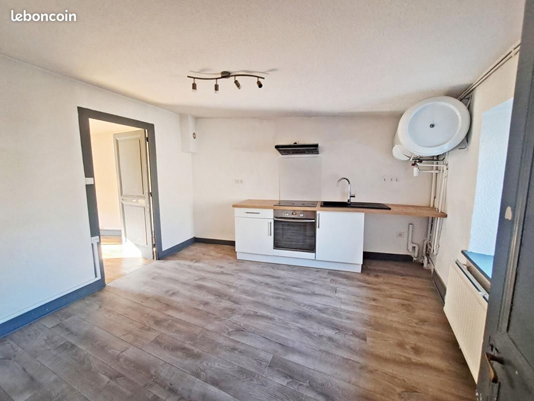 Appartement 2 pièces 56 m² · à Saint-Symphorien-sur-Coise · 56 m² · 477 €