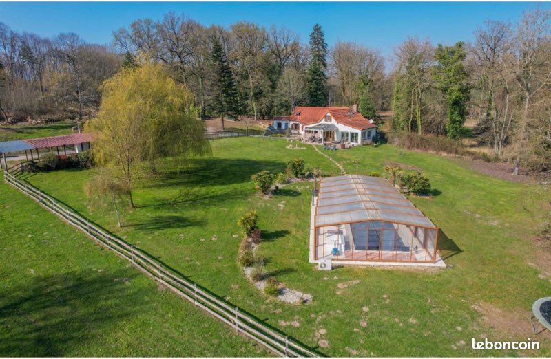 Maison 6 pièces 210 m² · à Le Grand-Lucé · 210 m² · 530 000 €