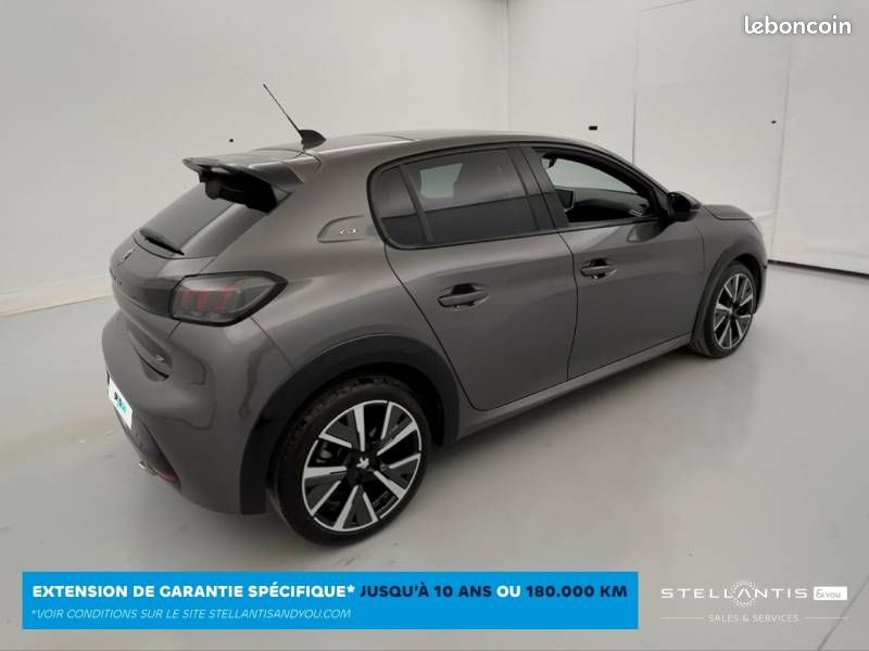 Peugeot 208 PureTech 100 S&S EAT8 GT (image 5)
