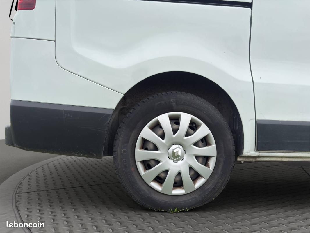 Renault Trafic III 1.6 dCi 125 Energy L1 Life 9PL (image 26)