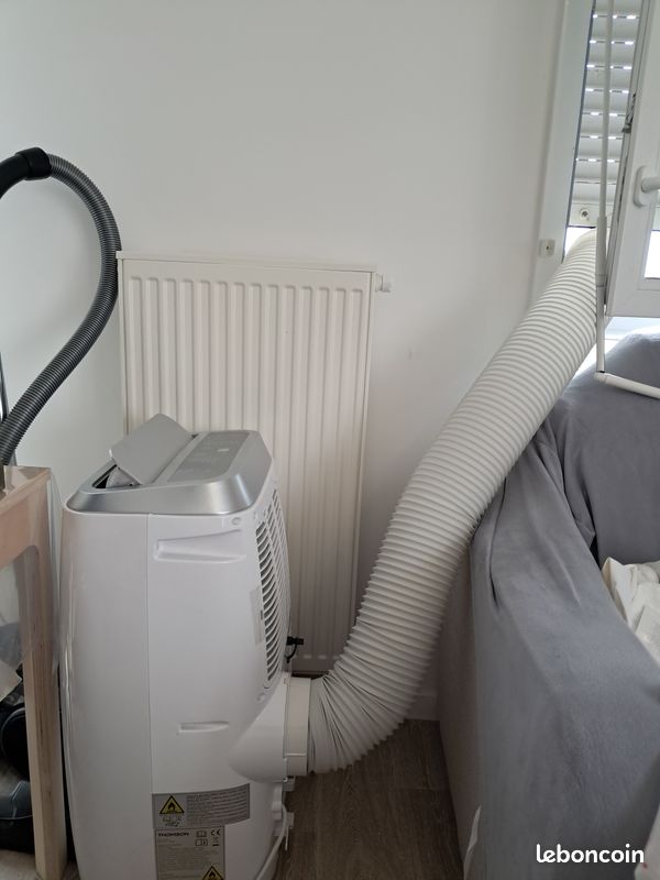 Vends climatiseur THOMSON NEUF (image 2)
