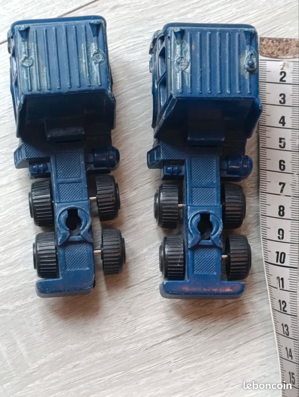 Lot de 2 camions bleu 10 cm (image 5)