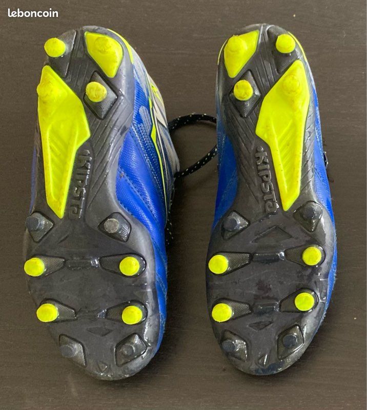 Chaussures de rugby ou foot - pointure 32 (image 3)