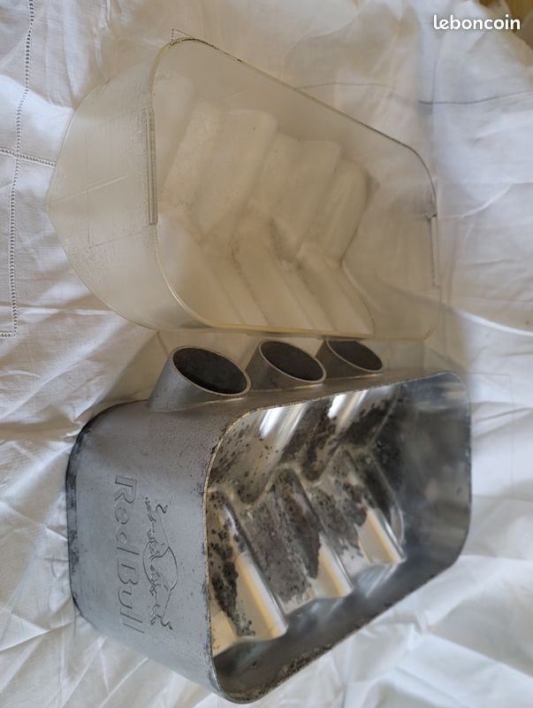 Bac a Glaçon Red Bull V6 Collection Rare (image 4)