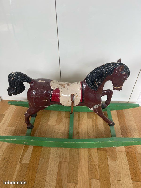 Cheval à bascule (image 4)