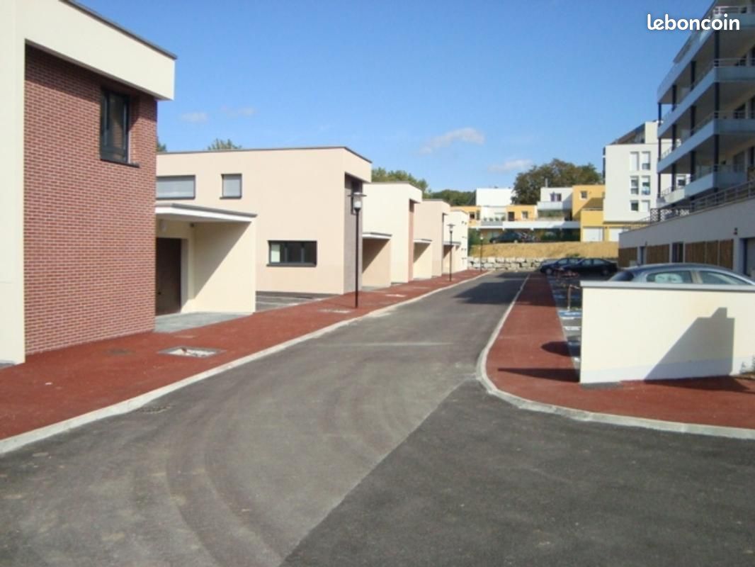 Maison 5 pièces 149 m² · à Besançon · 149 m² · 1 382 €/mois