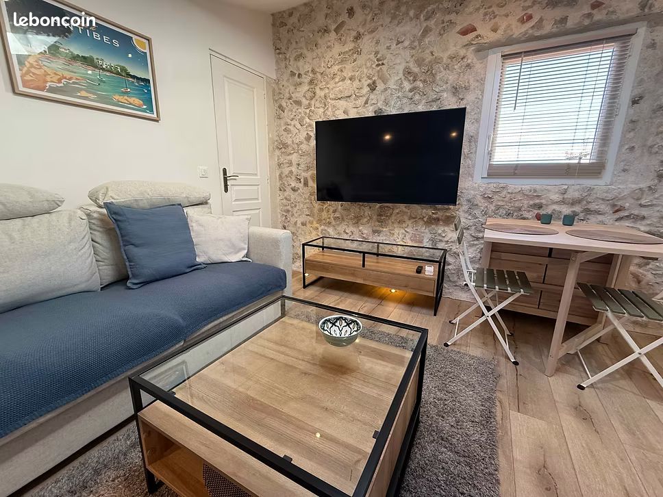 Appartement 2 pièces 22 m² · à Antibes · 22 m² · 850 €