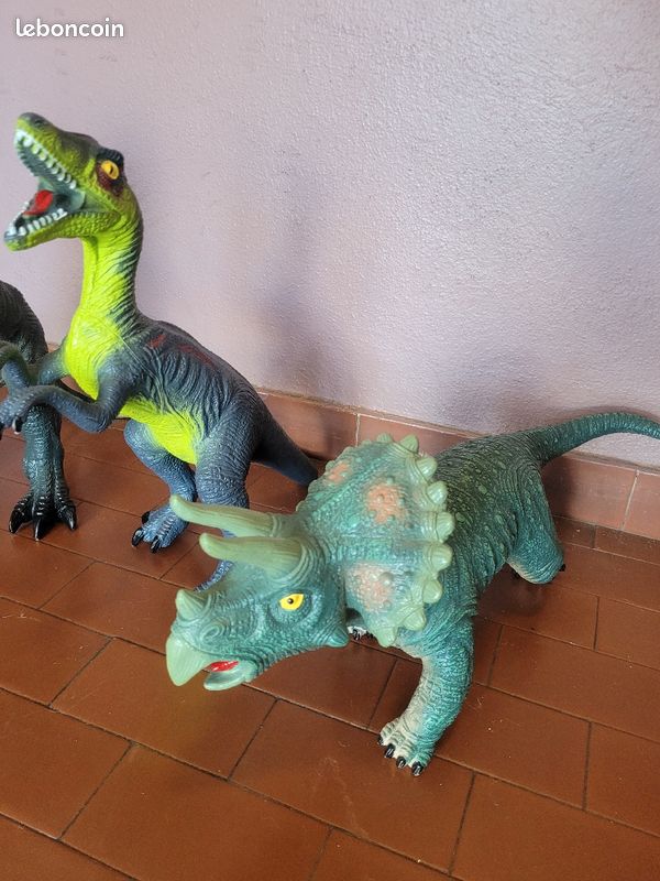 Lot grand Dinosaure (image 2)