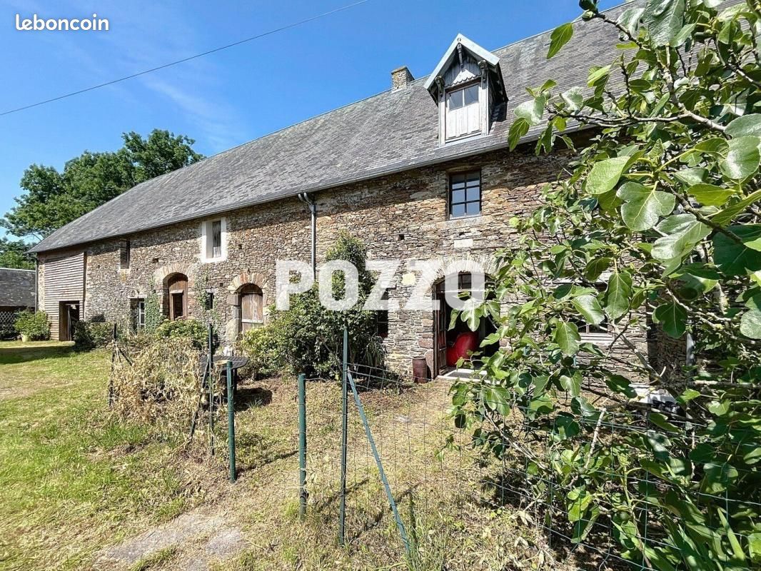 Maison 10 pièces 250 m² · à Canisy · 250 m² · 245 000 €