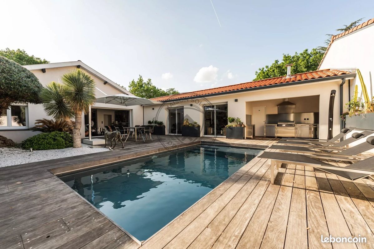Maison 6 pièces 185 m² · à Tournefeuille · 185 m² · 1 260 000 €