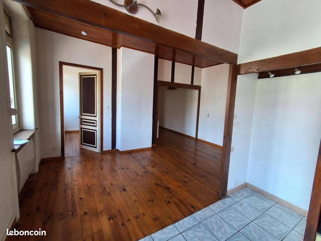 Appartement 2 pièces 46 m² · à Saint-Étienne · 46 m² · 390 €