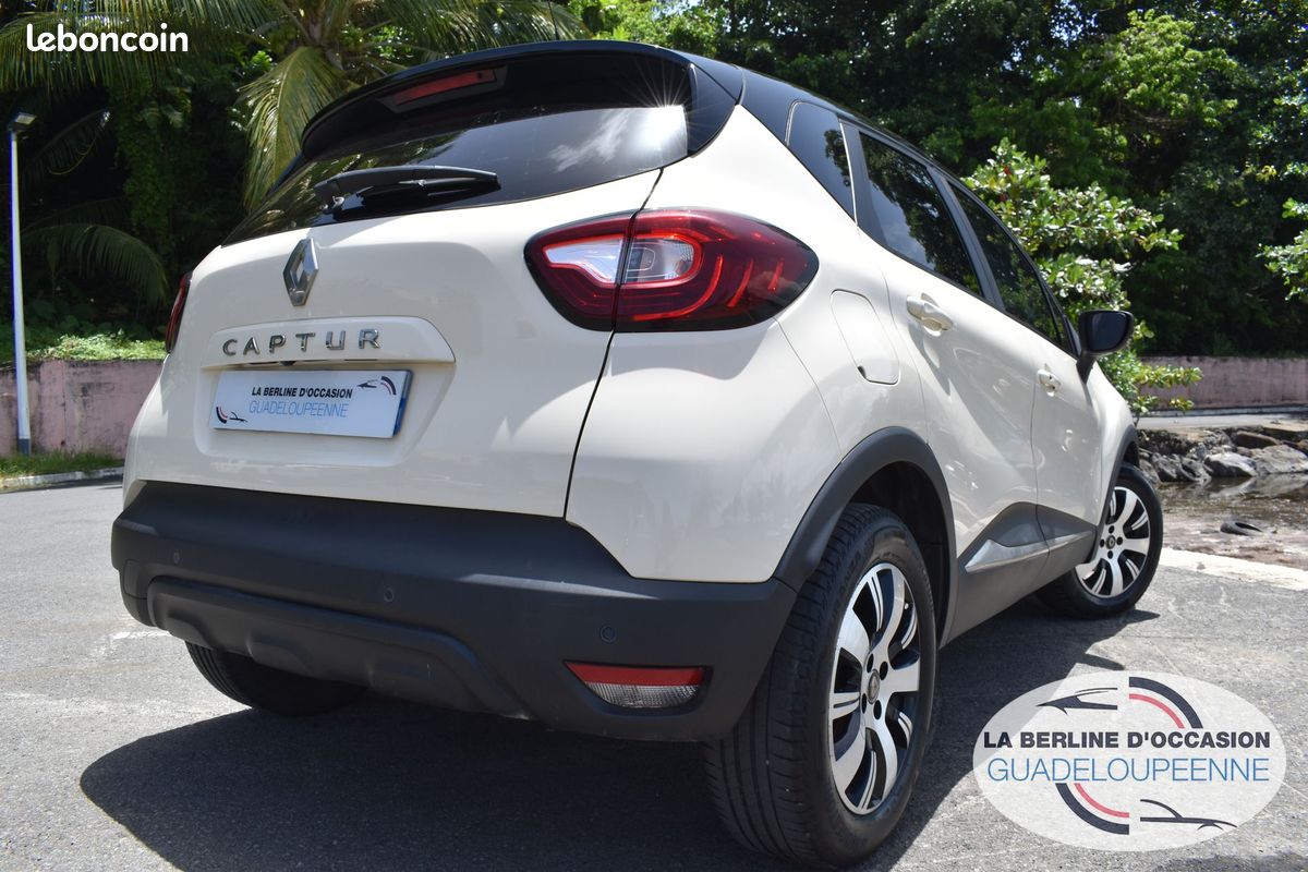 RENAULT đ«đ· Captur 0.9 TCe 90ch Intens | 2iĂšme proprio | Etat irrĂ©prochable | Parfaitement entretenue | CamĂ©ra de recul | Phares XĂ©non | Jantes alu 16'' (image 3)