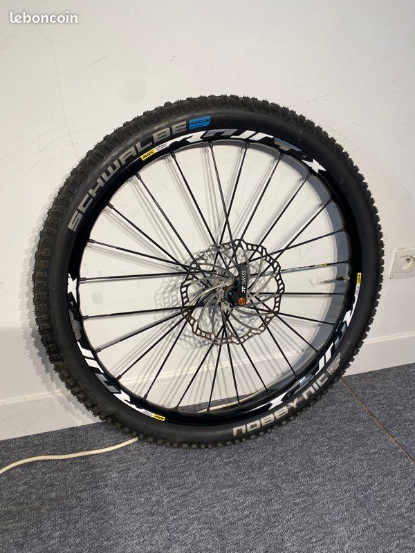 Roue avant Mavic Crossmax 29 Axe traversant 15x110 mm BOOST