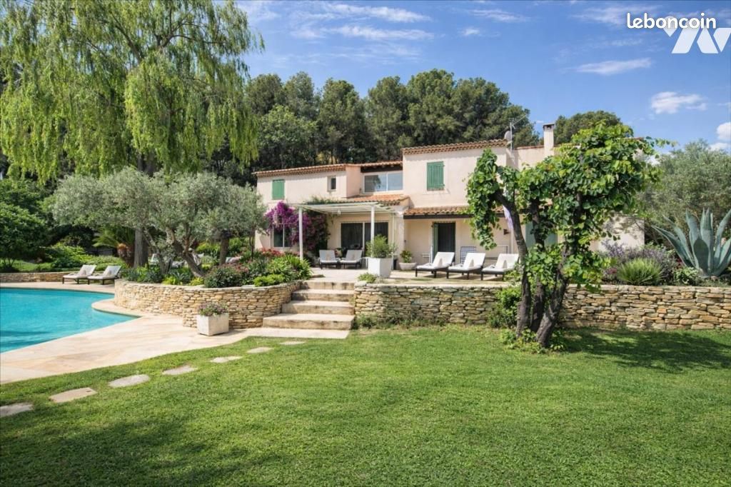 Maison 7 pièces 221 m² · à Saint-Mitre-les-Remparts · 221 m² · 892 500 €