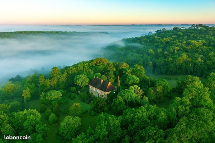 Château 15 pièces 550 m²