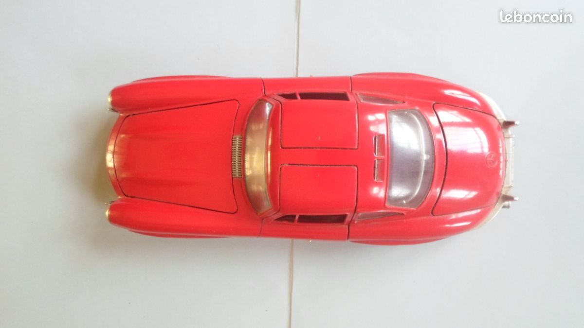 Mercedes Benz 300 SL 1954 1/18 BURAGO MADE IN ITALY - Collection