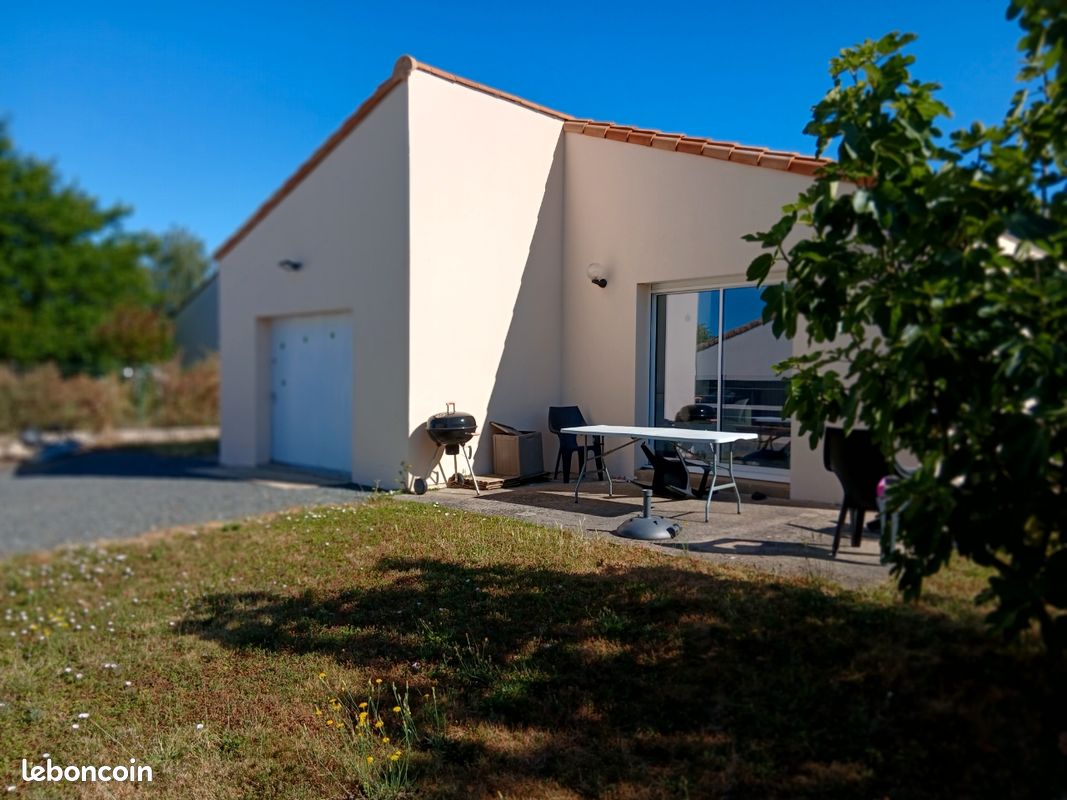 Maison 5 pièces 105 m² · à Niort · 105 m² · 925 €/mois