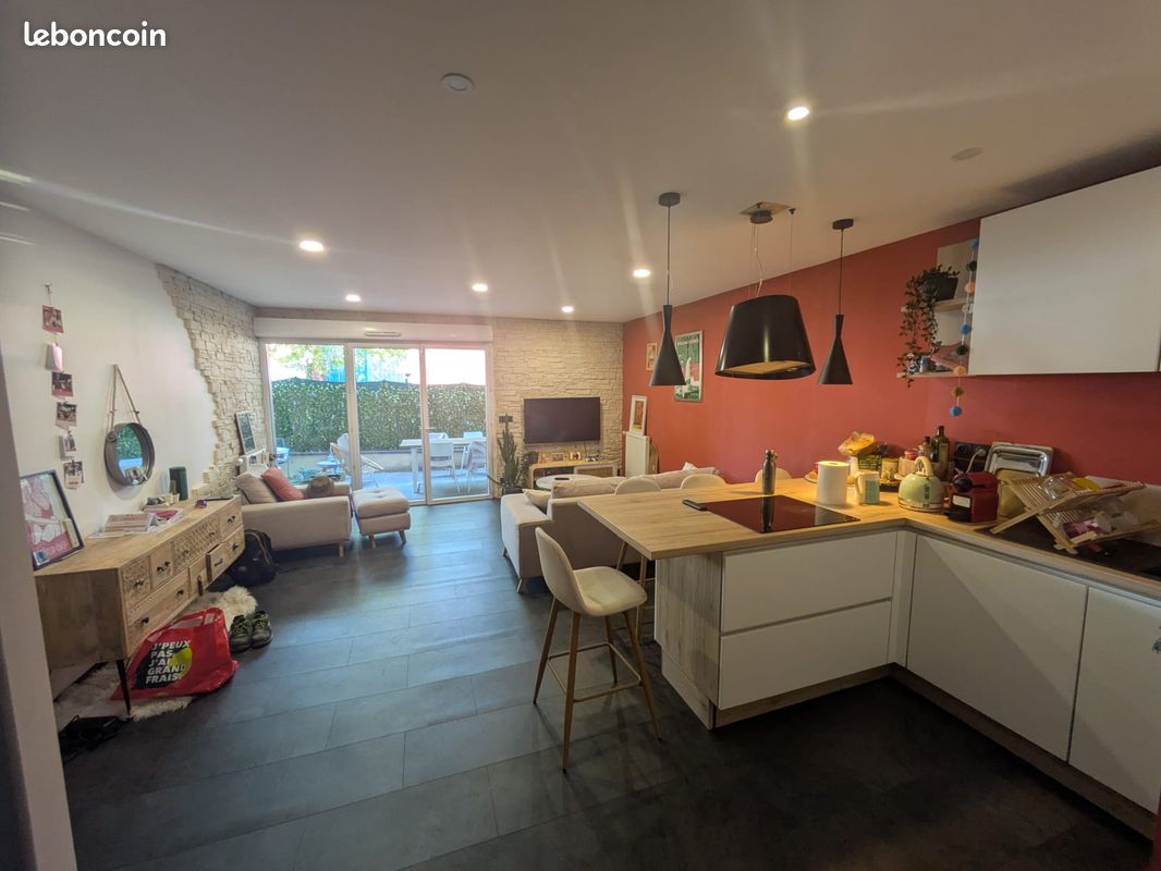 Appartement 2 pièces 51 m² · à Prévessin-Moëns · 51 m² · 1 470 €