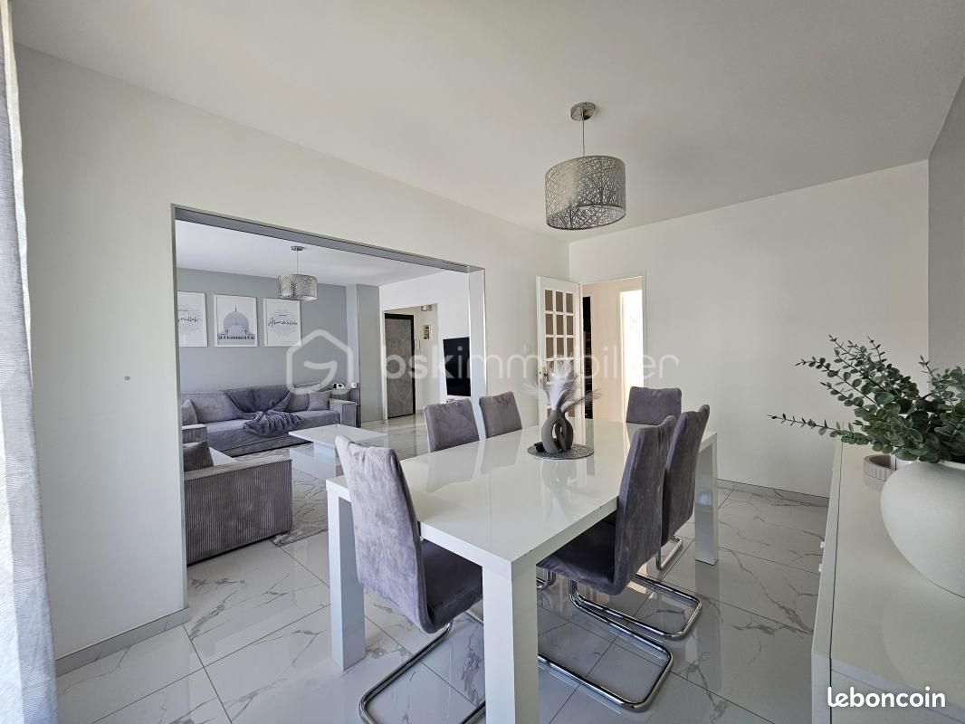 Appartement 5 pièces 90 m² · au Pont-de-Claix · 90 m² · 179 000 €