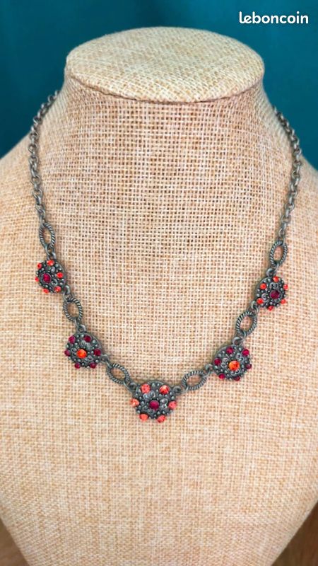Collier acier pendentif boule strass style diamant
