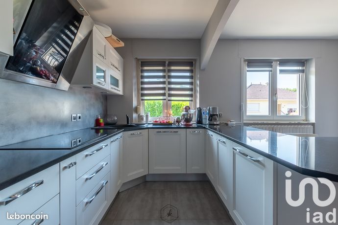 Maison 8 pièces 187 m²