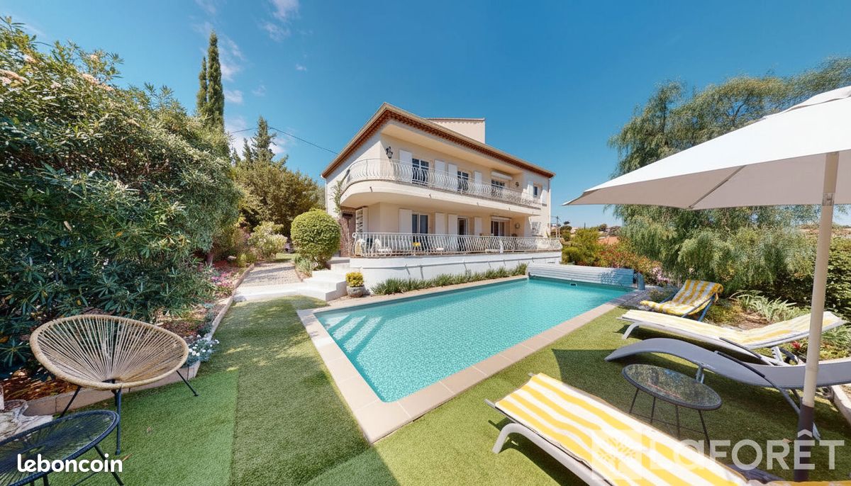 Maison 8 pièces 180 m² · à Fréjus · 180 m² · 1 200 000 €