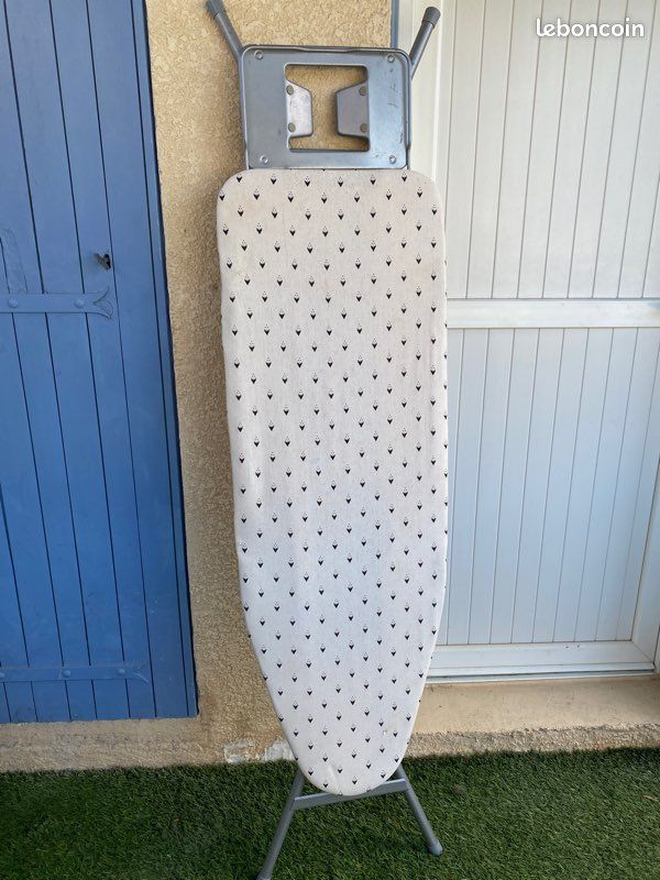 Table à repasser marque domedia L (image 1)